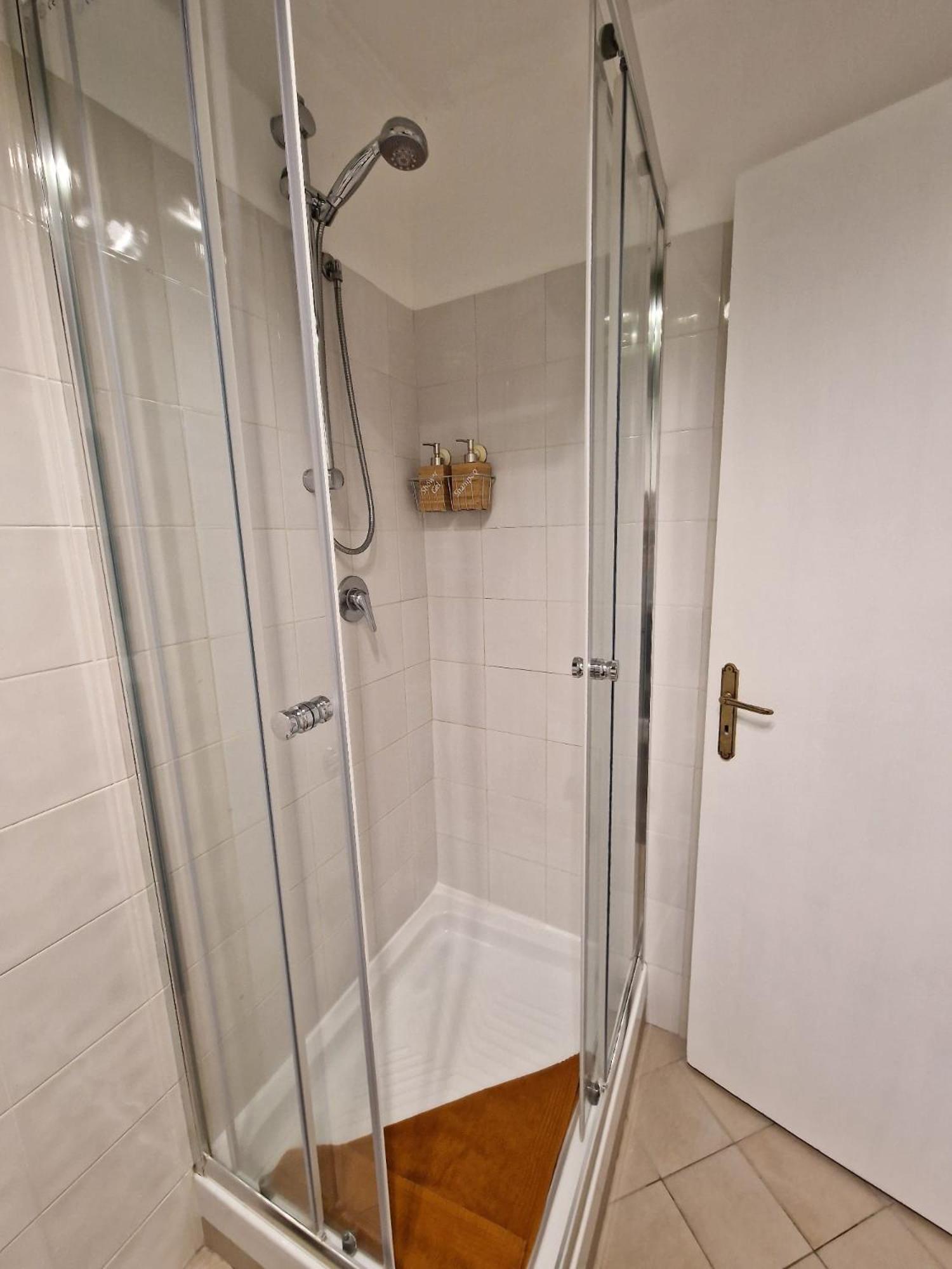 Encanto Apartment Катания Экстерьер фото
